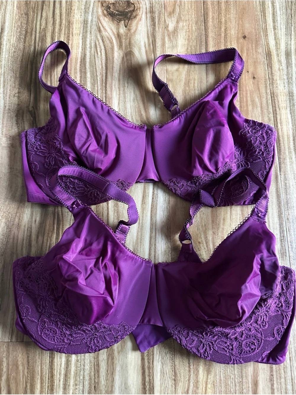 Olga Luxury Lift Full Coverage Unlined Underwire Bras 35063 Maroon 42DD x2